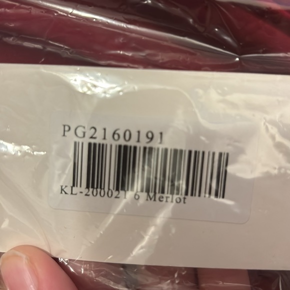 Size 4 Red Floor Length Formal Dress never worn and still wrapped in plastic - Picture 3 of 3